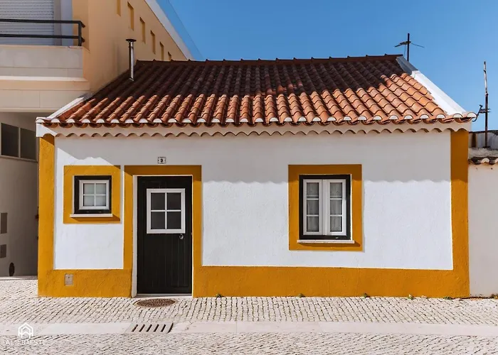 Дом отдыха Casa Da Torre - Bbq And Terrace Санта-Круш