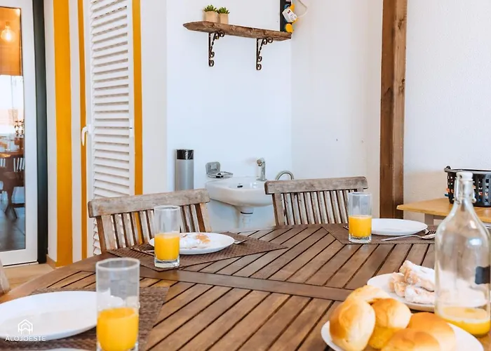 Дом отдыха Casa Da Torre - Bbq And Terrace Санта-Круш